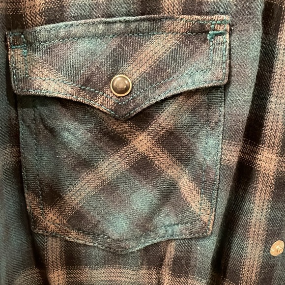 VINTAGE Wrangler Retro Snap Button Up Long Sleeved Blue Plaid in Size XL - Picture 5 of 13